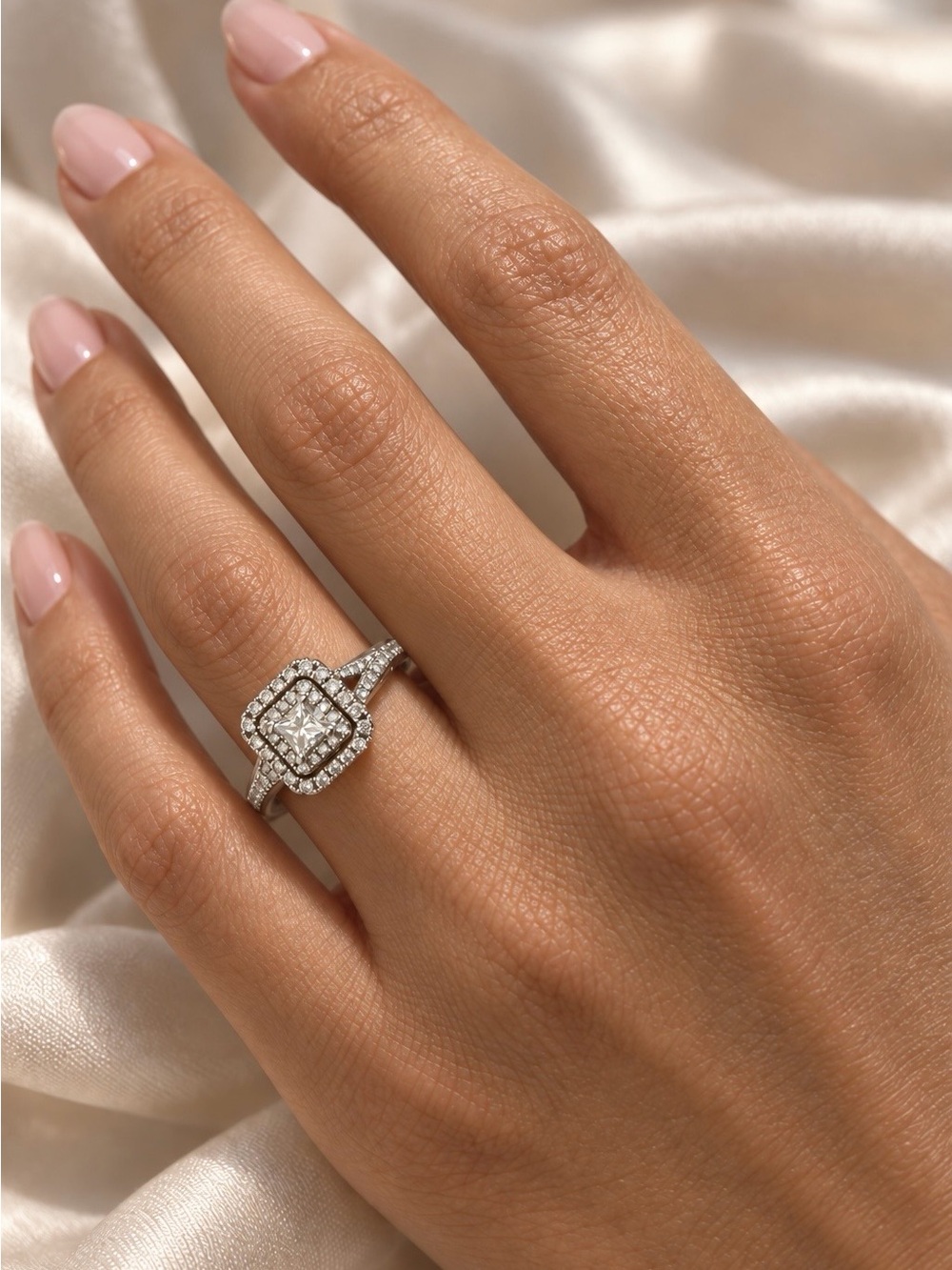 Vera Wang LOVE 14K White Gold Natural Diamond & Sapphire Engagement Ring Size 5